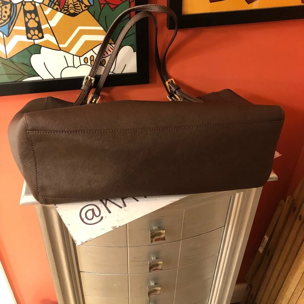 Tory Burch handbag 🚀*